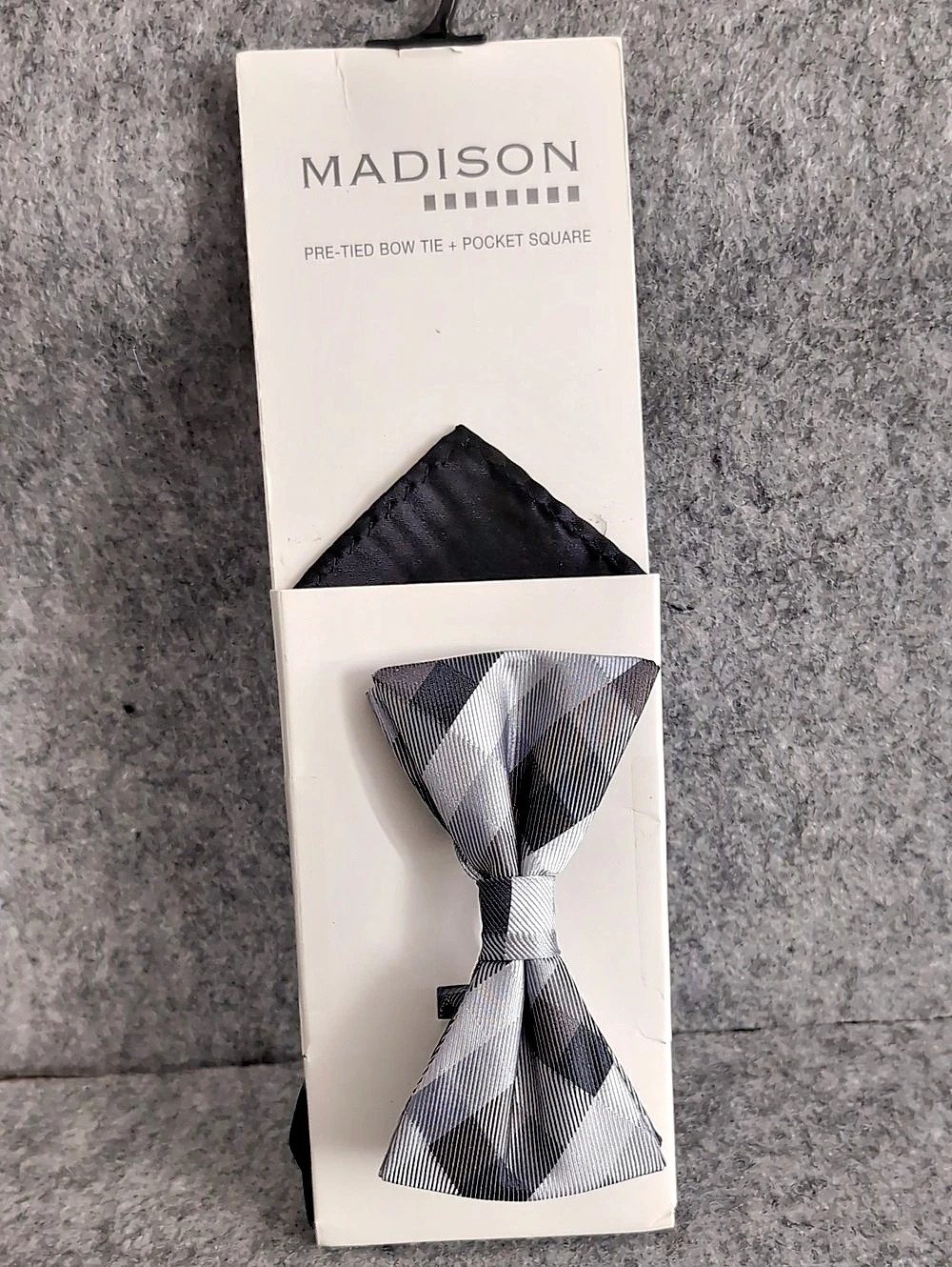 Madison Pre-Tied Bow Tie + Pocket Square Checkered Gray & Black